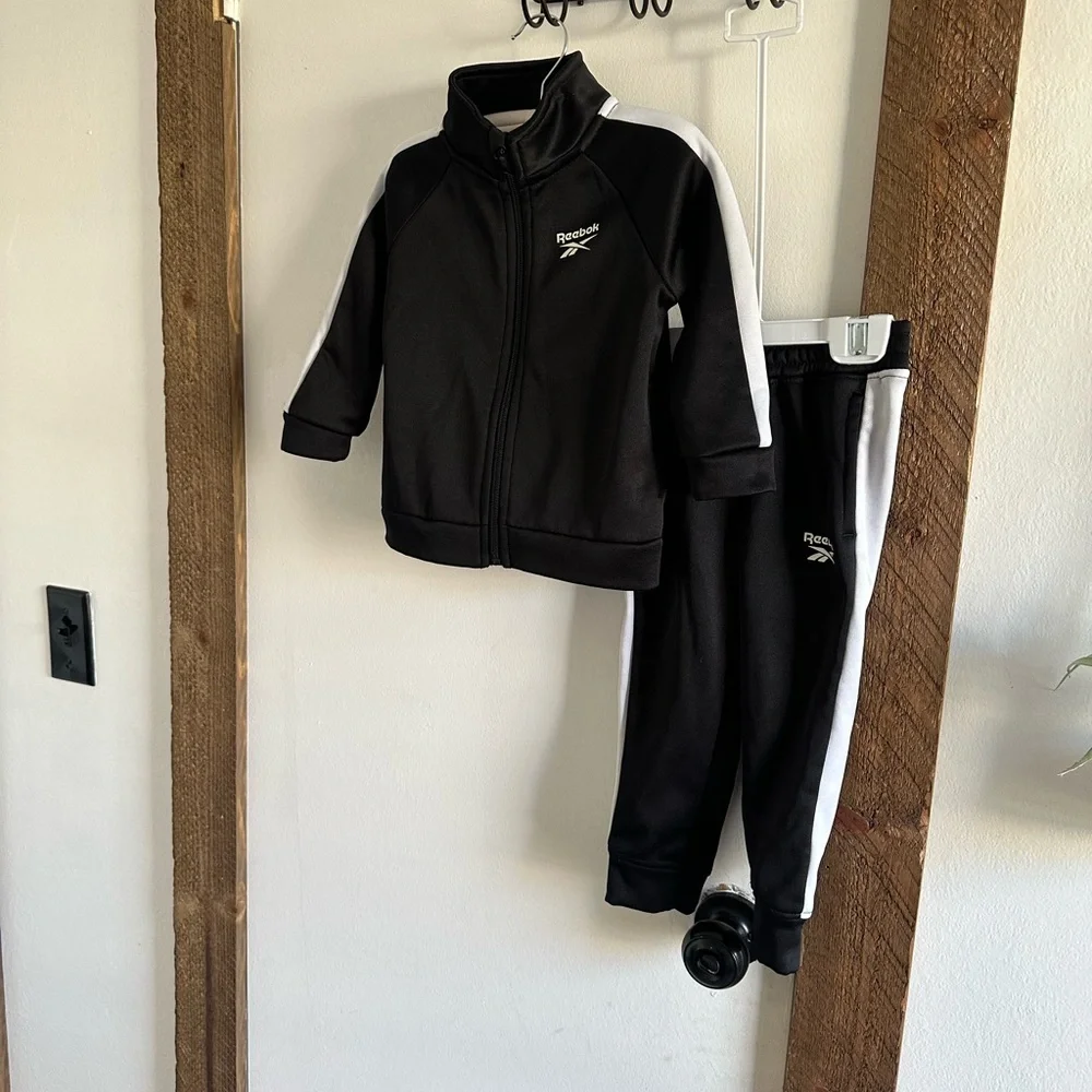 Reebok 18-24 Month Unisex Track Suit Outfit Full Zip Jacket & Jogger Black White - Picture 6 of 8